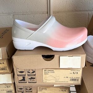 Anywear/Nursing Shoe/Angel/ Pink and Silver Clogs/Size 9